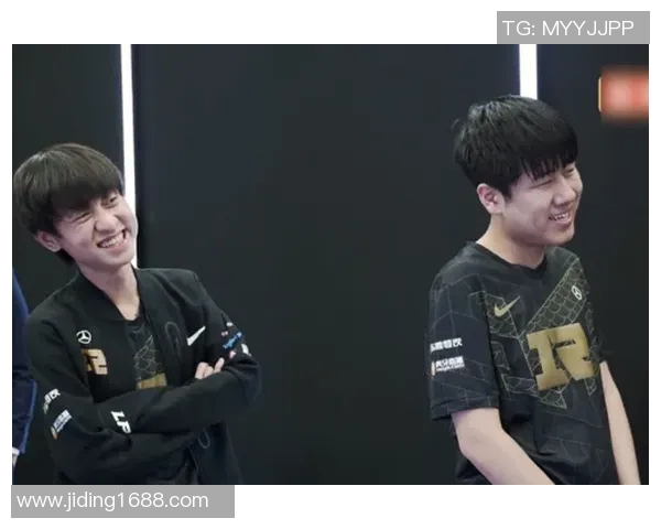 赛后复盘TES与RNG对决中的战术意识与团队配合分析